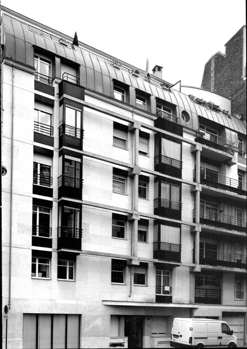 Photo n°023 du livre IMMEUBLES 1988-2002 par Dominique Dutreix