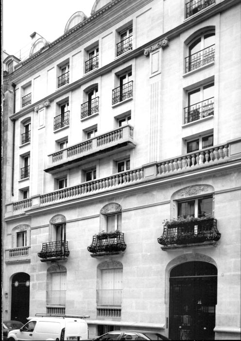 Photo n°037 du livre IMMEUBLES 1988-2002 par Dominique Dutreix