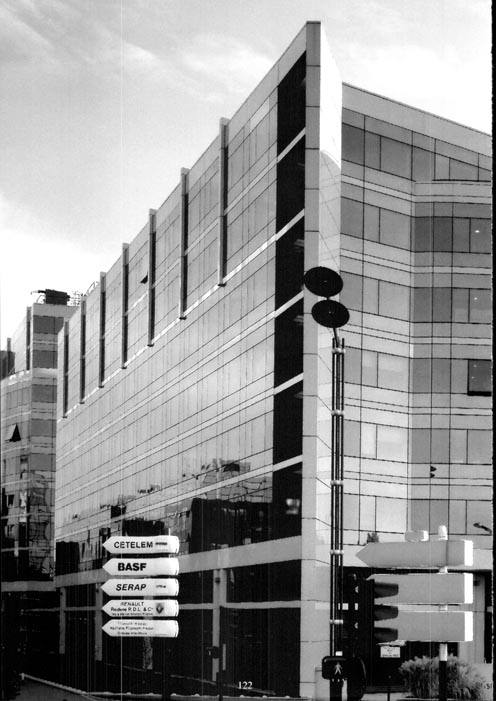 Photo n°122 du livre IMMEUBLES 1988-2002 par Dominique Dutreix